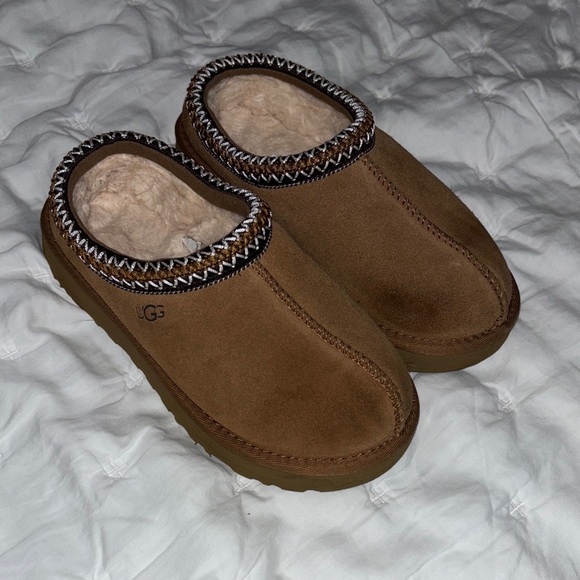 UGG Tan Suede Slip-Ons with Patterned Trim - Picture 1 of 3